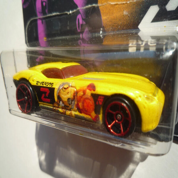 Hot Wheels (Amarillo) Fast Felion Lightyear 4/5 - Imagen 3